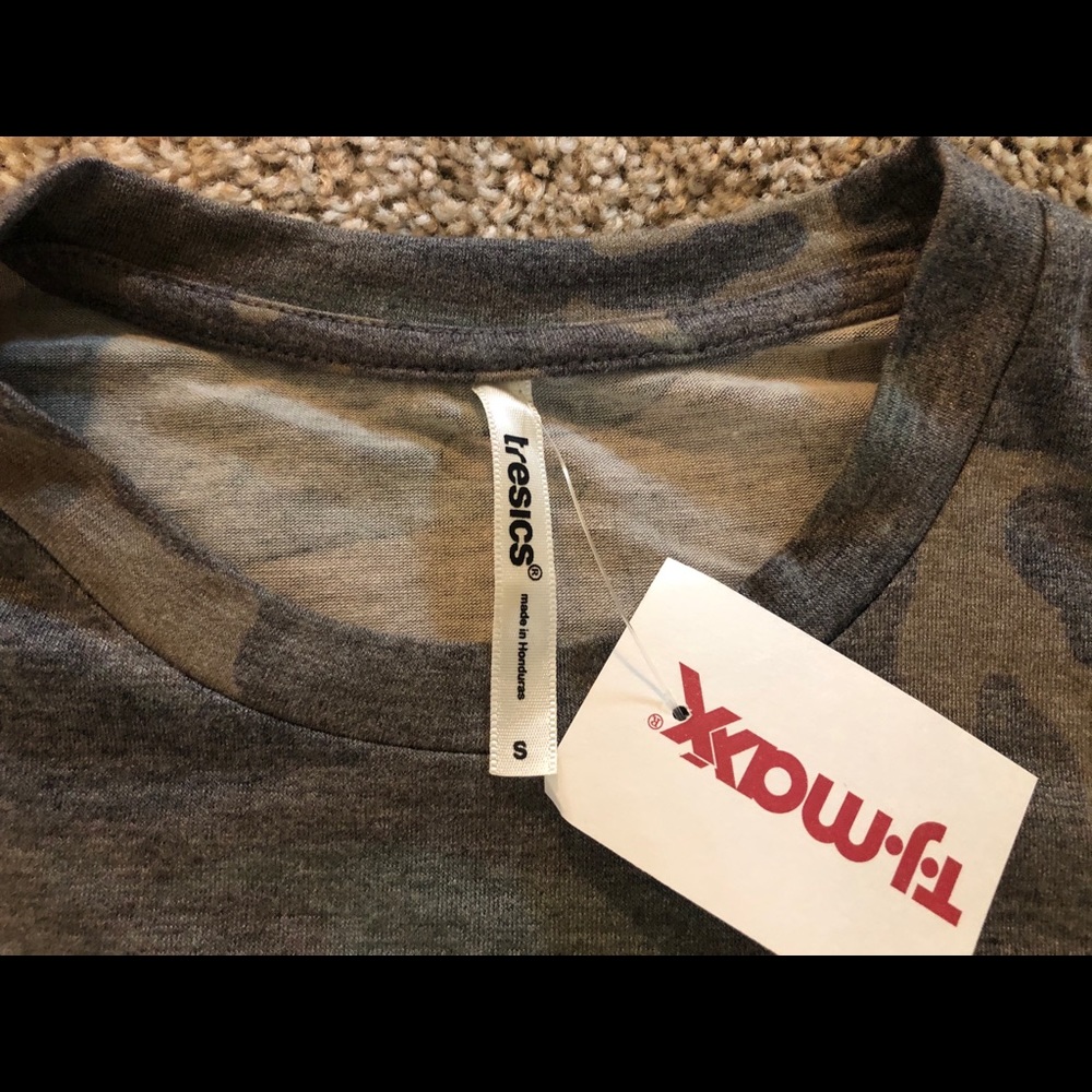 Brand new casual tops